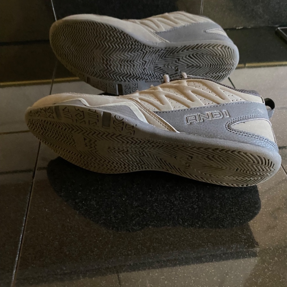 AND1 - Picture 11 of 16